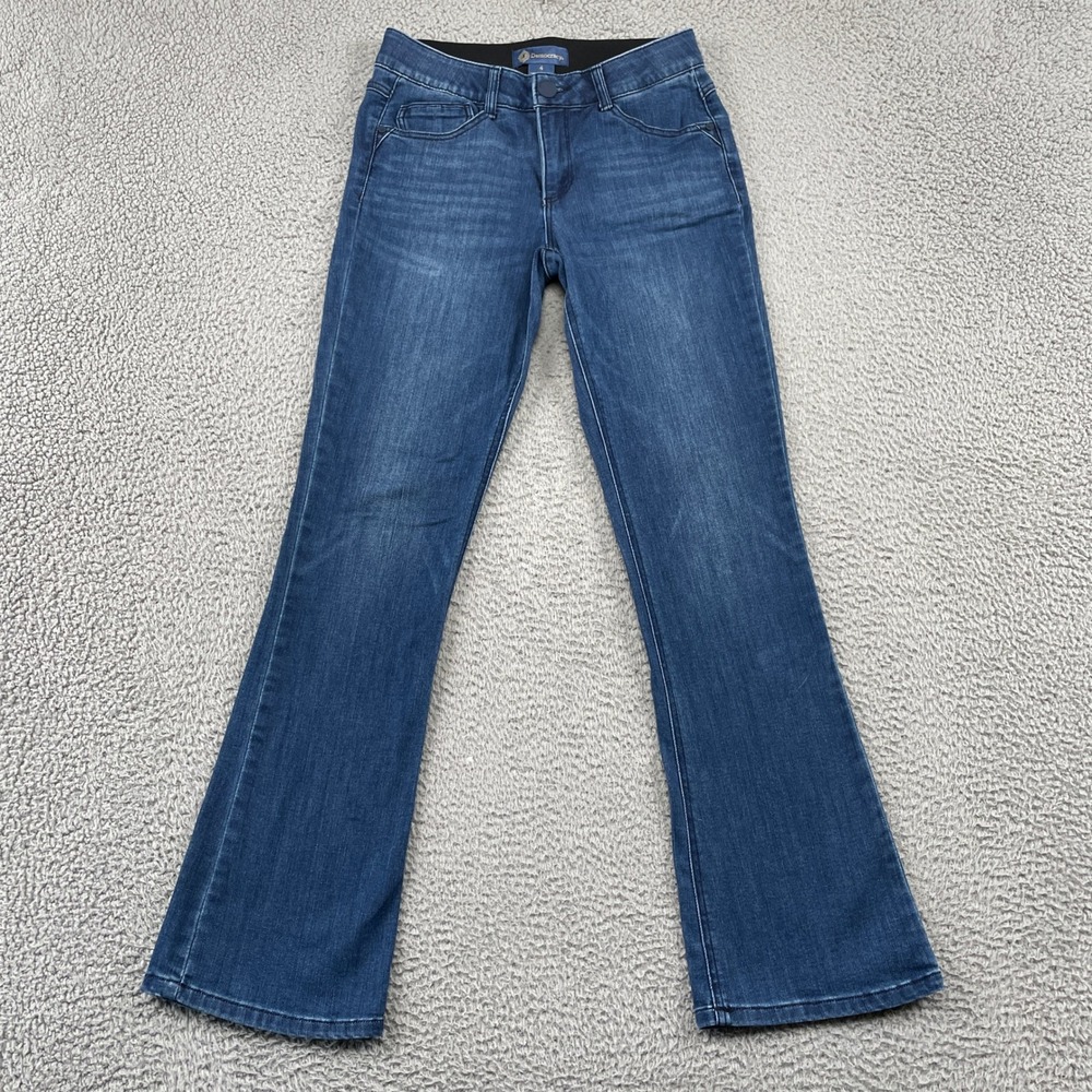 Democracy Women's Flare Jeans in Medium Blue